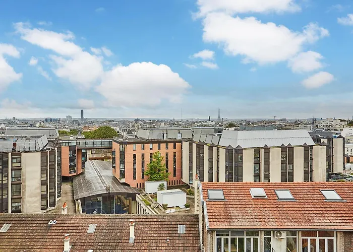 2 Bedroom Flat Centre De - Eiffel Tower View *